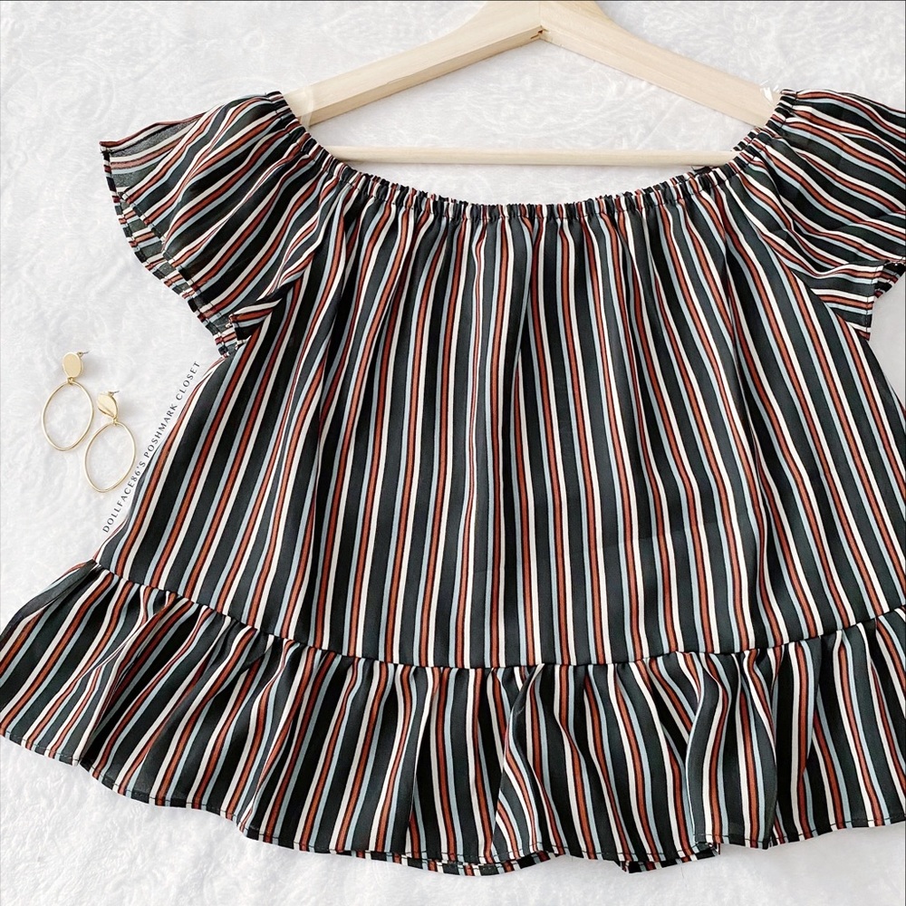 NWT Cropped Semi Sheer Stripe Top - Picture 2 of 9